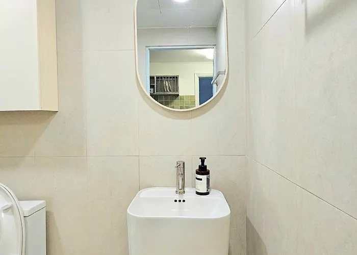 3 Minutes From Yeonsin Station I Early Check-in I Free Luggage Storage Villa