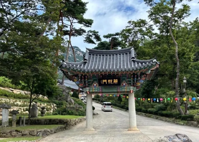 3 Minutes From Yeonsin Station I Early Check-in I Free Luggage Storage Villa *